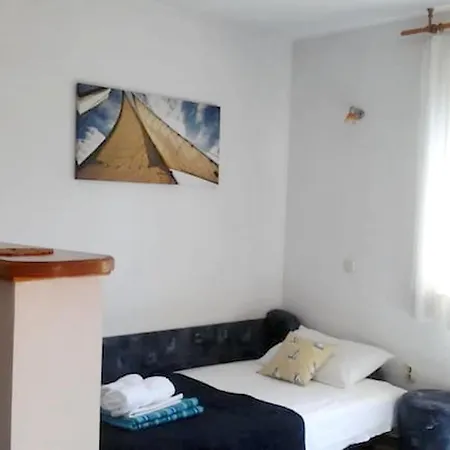 Apartment One Bedroom With Wifi At