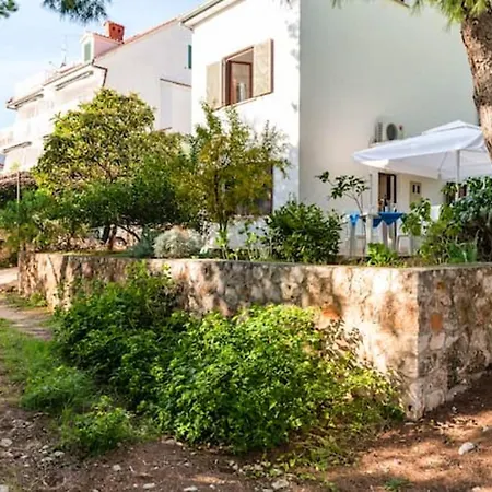 One Bedroom With Wifi At Apartment Zavala