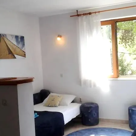 Apartment One Bedroom With Wifi At
